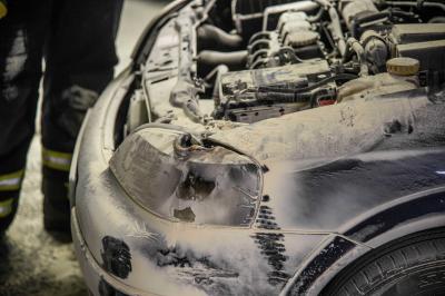 Waiblingen: Pkw brannte im Rems Park